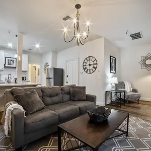 Apartment Newly Remodeled Luxurious 2 Bedroom 2Bt In Dt Sacramento, Sacramento